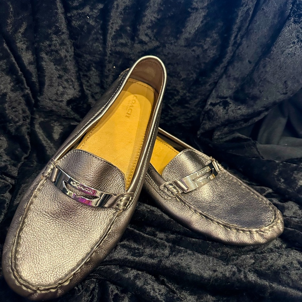 NIB Coach Pewter Silver Metallic Loafer Shoe SZ 10